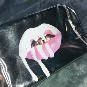 Kylie Cosmetics Holiday Edition Makeup Bag